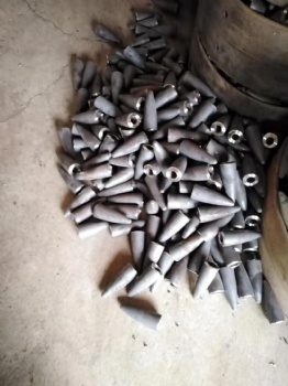 PIERCER PLUG